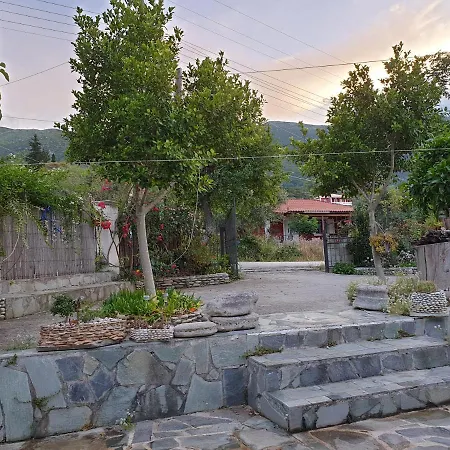 Kallithea Homes Ii Country house *
